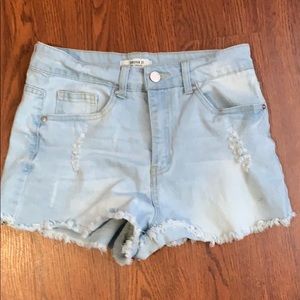 Forever 21 lightwash denim shorts